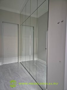 Почему встроенные шкафы-купе — это необходимость современного интерьера